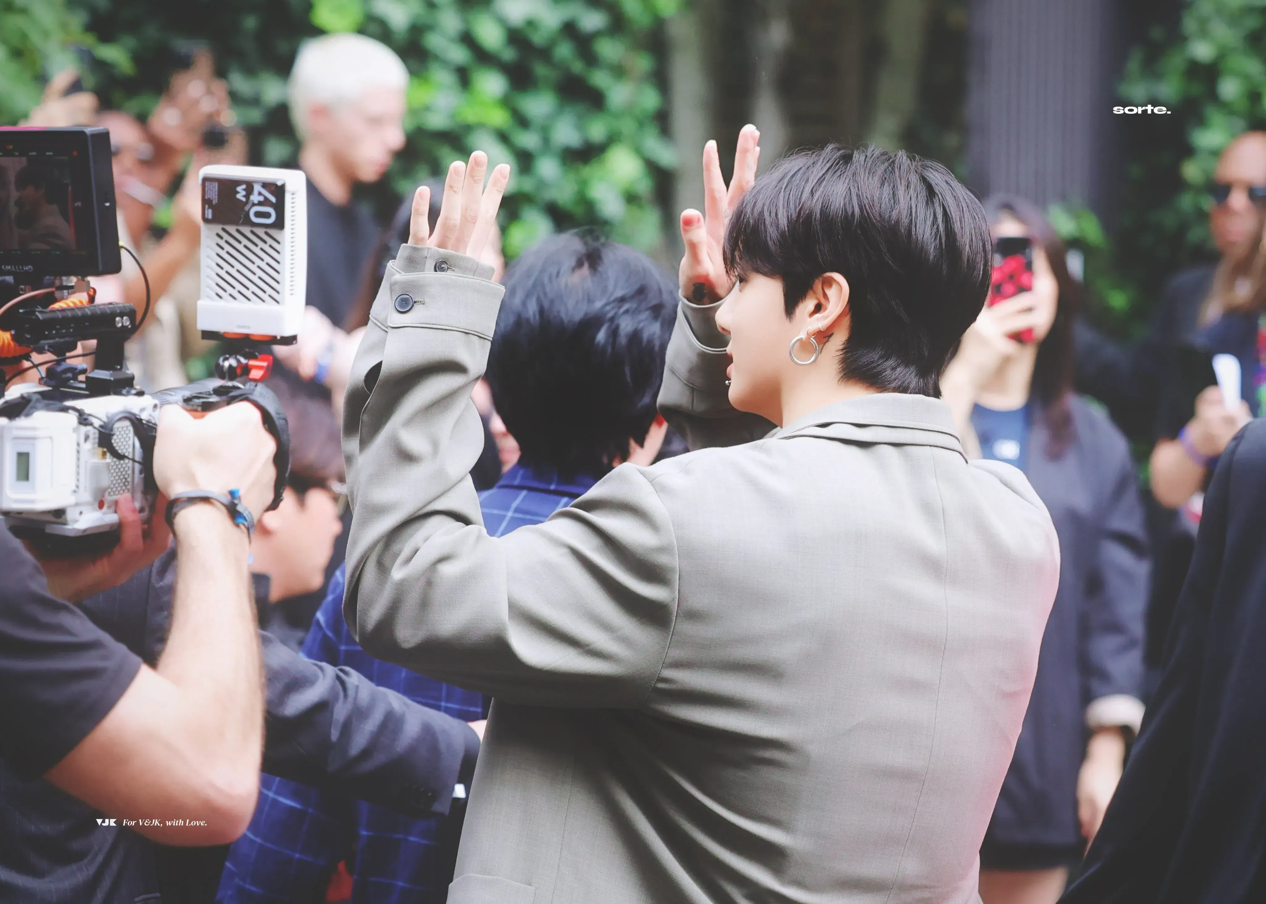 Jungkook Dominates NYFW as Calvin Klein’s Global Ambassador!