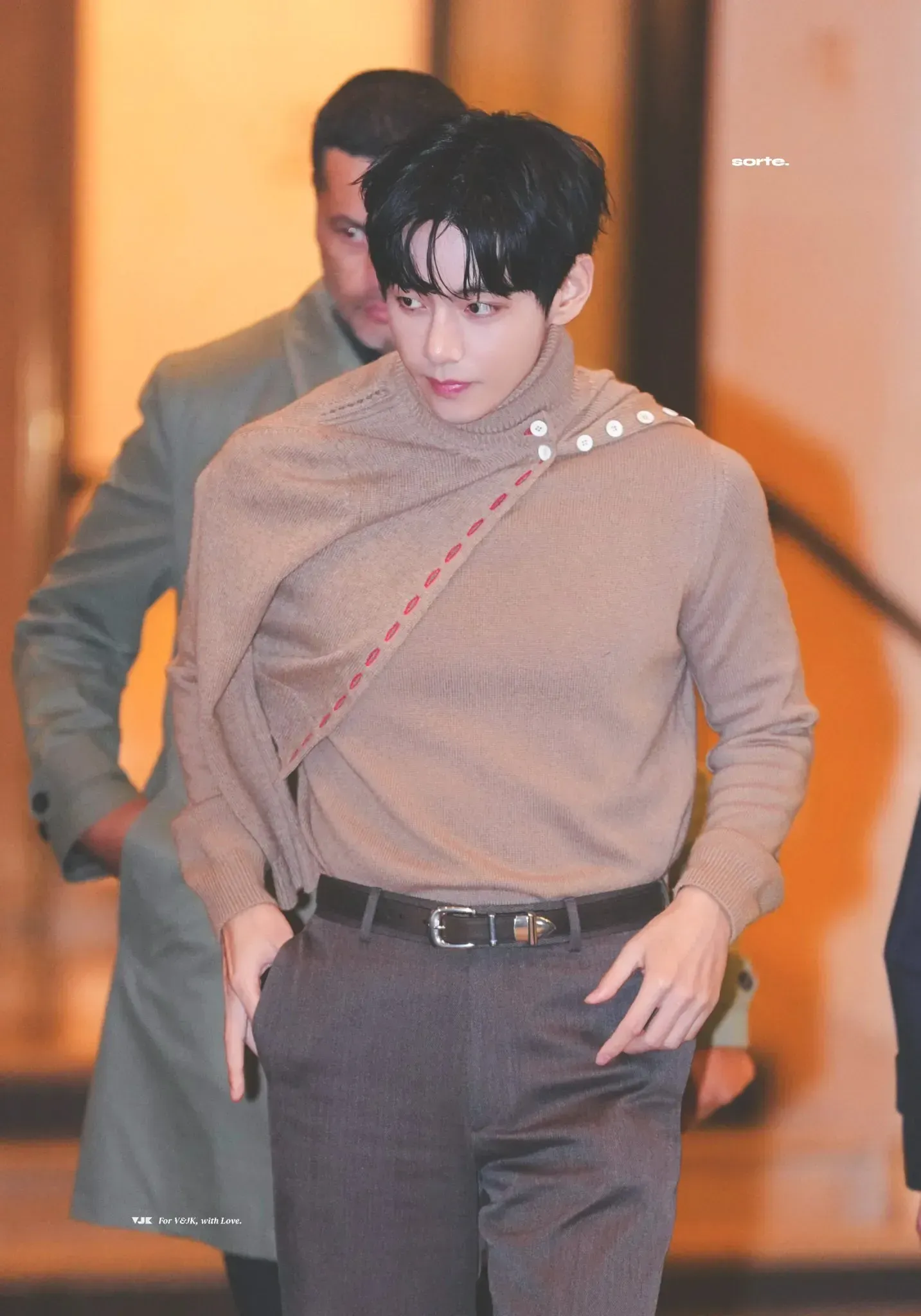 Taehyung Graces Celine Été 2026 Runway in Paris