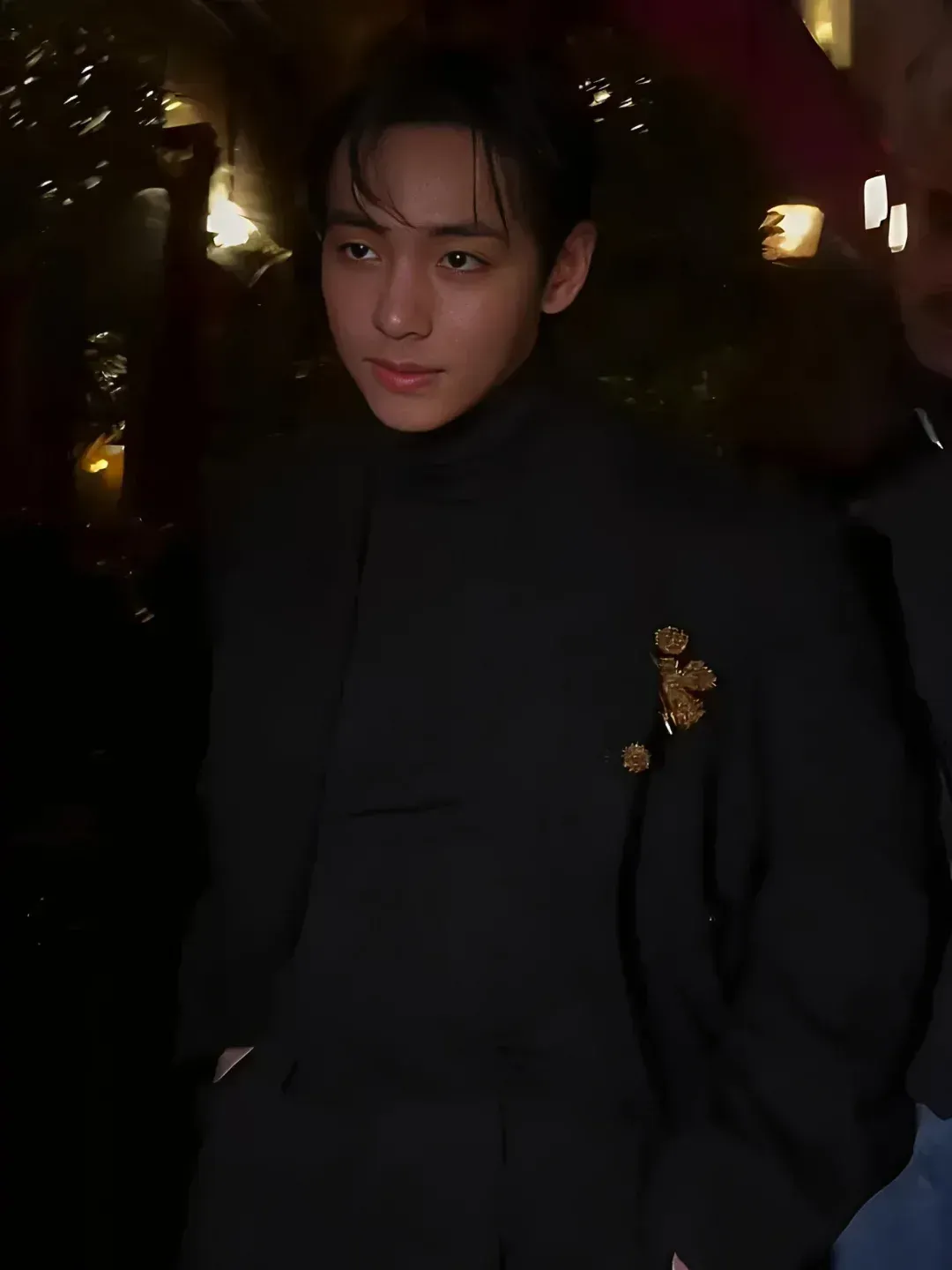 Taehyung Graces Celine Été 2026 Runway in Paris