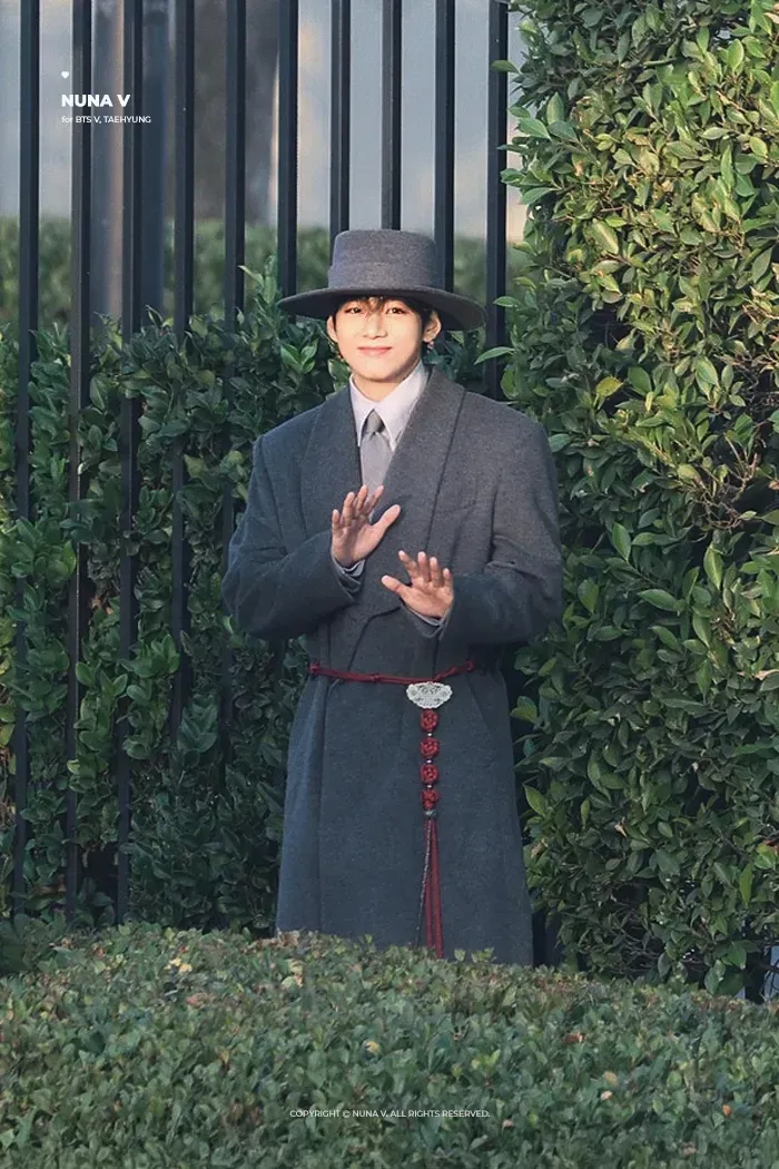 Taehyung shines at Vogue World: Los Angeles