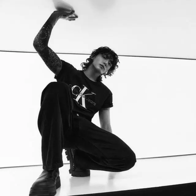 News image: Never Let Go on the UK Official Charts