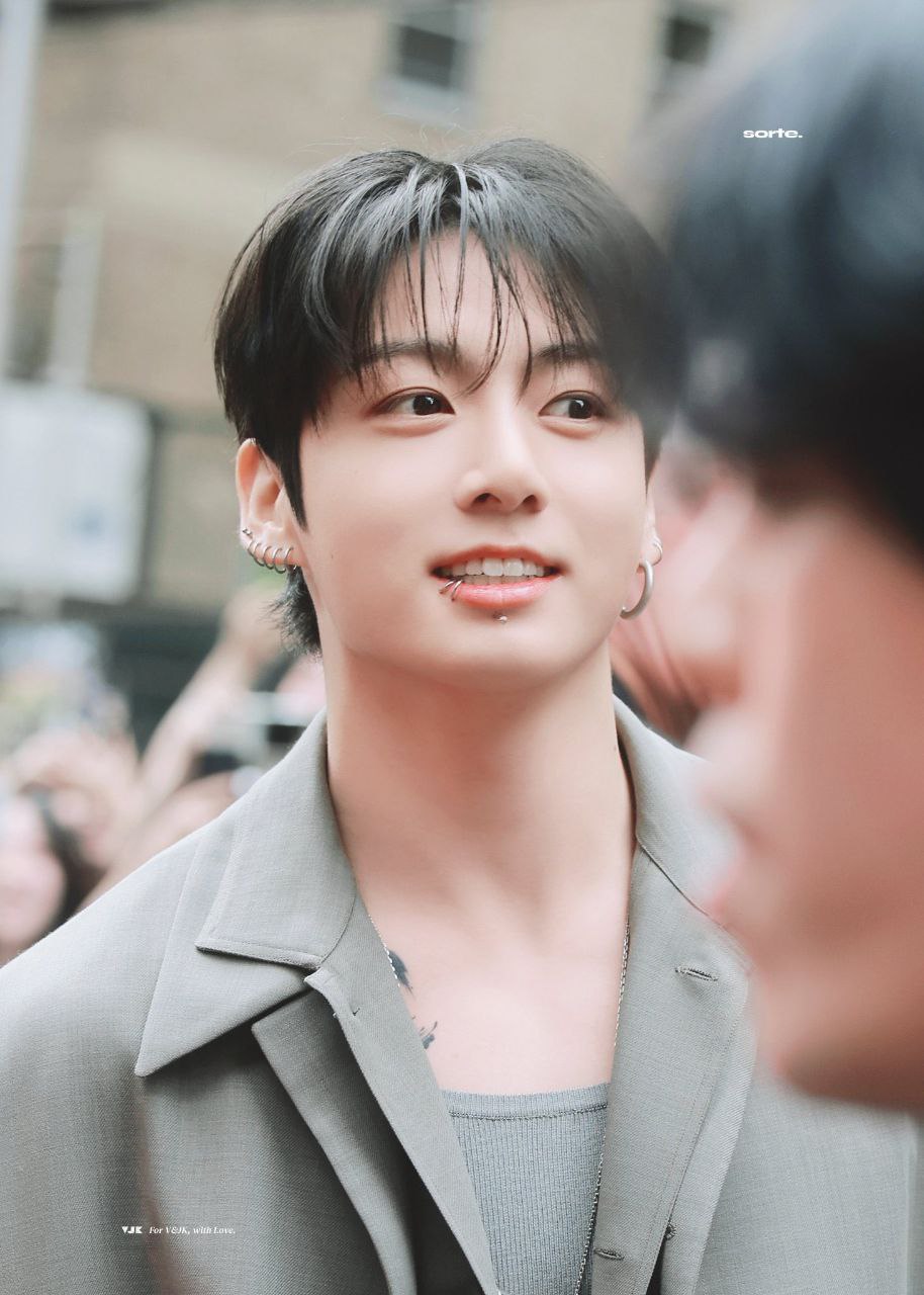 Jungkook Dominates NYFW as Calvin Klein’s Global Ambassador!